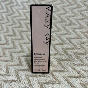Mary Kay Timewise Matte Wear Liquid Foundation Ivory 3